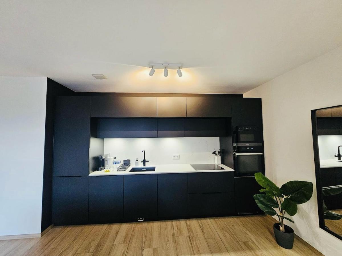 Stunning 2 Bedrooms With Private Terrace In Apartment *